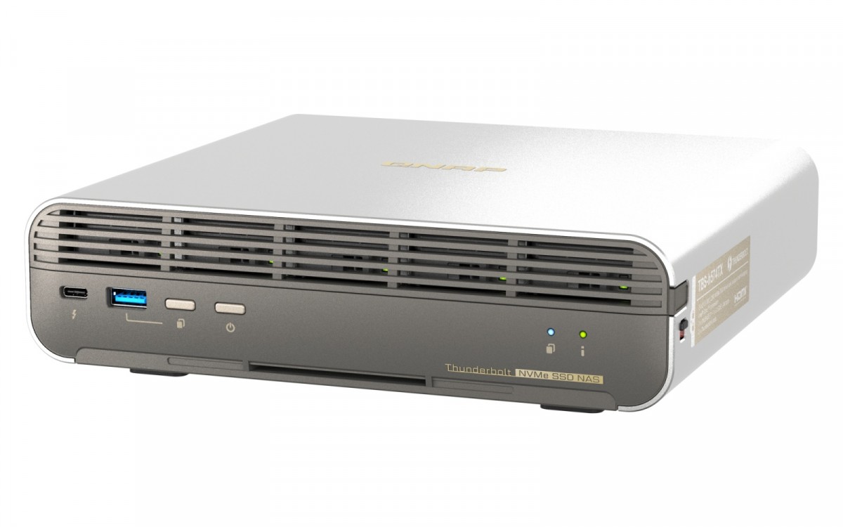 QNAP TBS-h574TX-i5U-16G Serwer All-Flash NASbook - obrazek 3